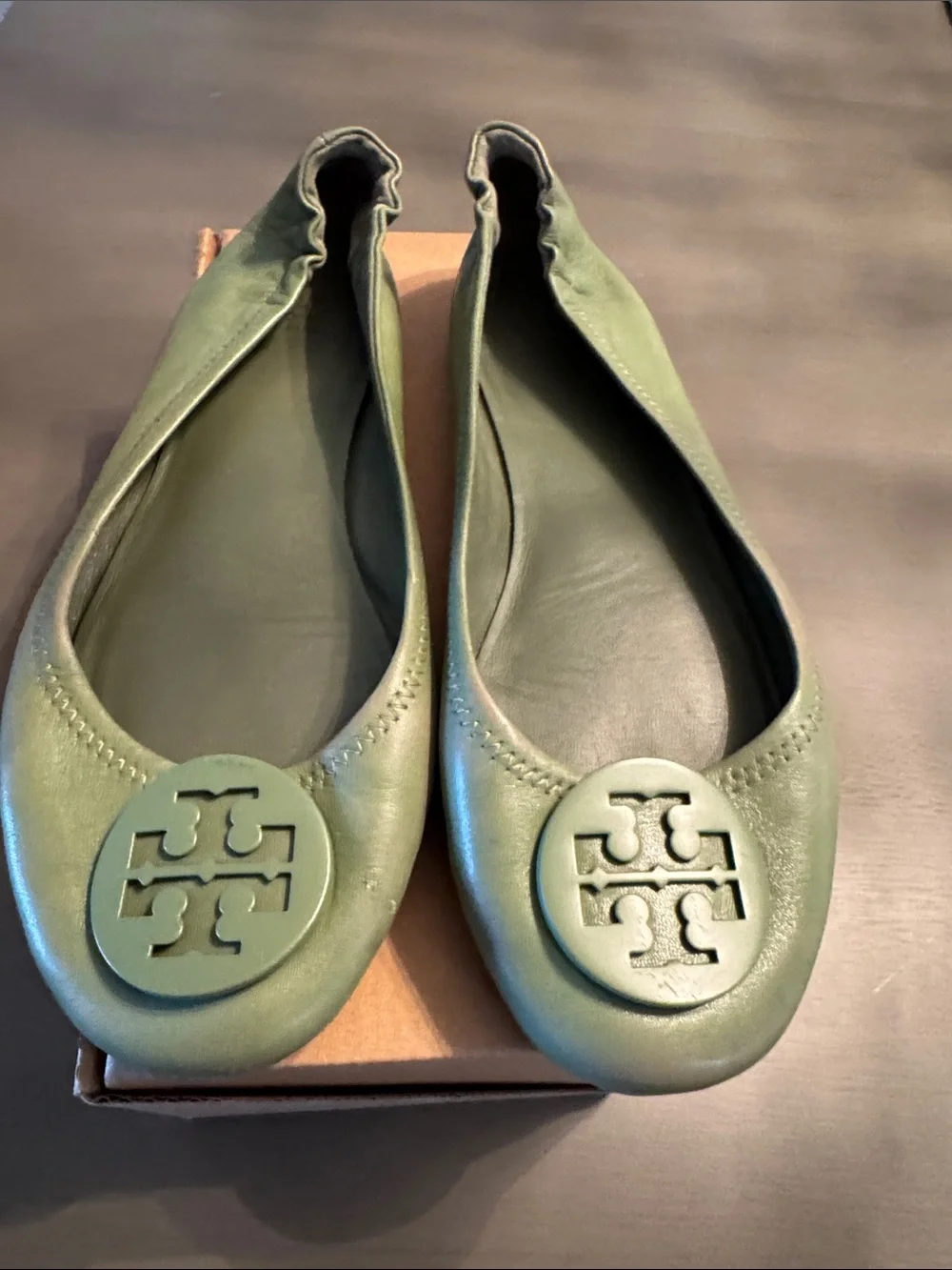 Tory Burch Olive Green Leather Logo Ballet Flat